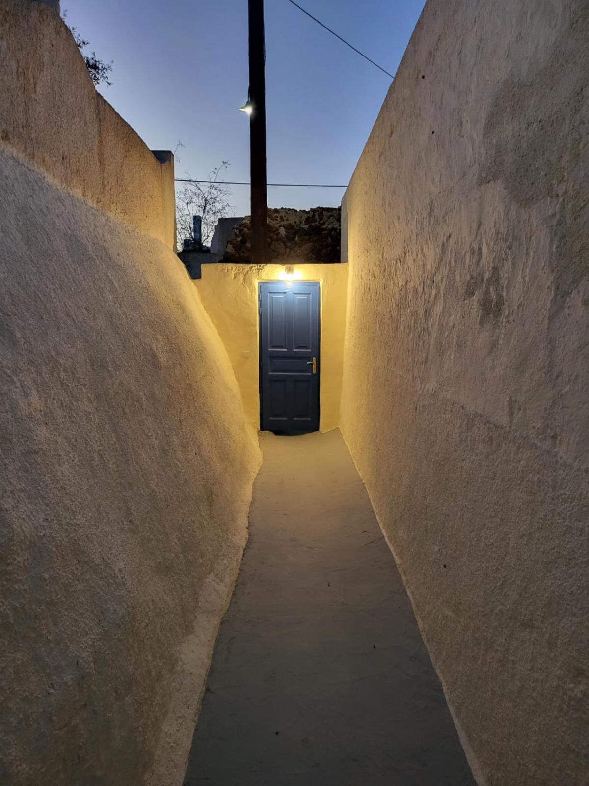 Luxury Cave Houses Mesaria Exterior photo